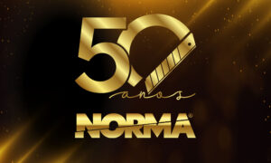 Norma 50 anos: Uma história que corta o tempo com precisão